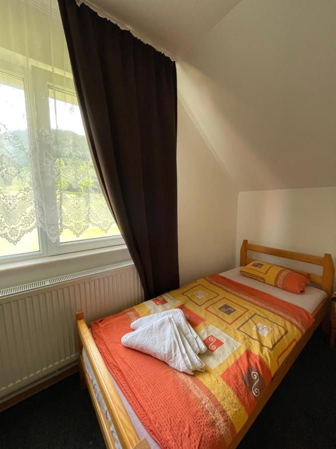 Kati Guesthouse コルンド エクステリア 写真